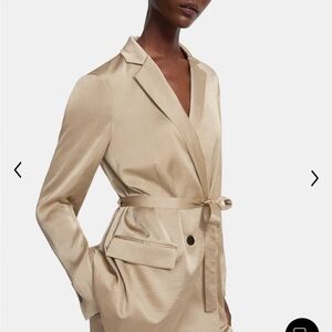 Chic Beige Double-Breasted Blazer